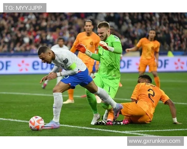 欧洲杯决赛战术对比及关键球员发挥预测